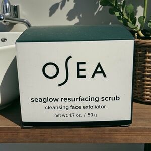 Osea Seaglow Resurfacing Face Scrub NIB